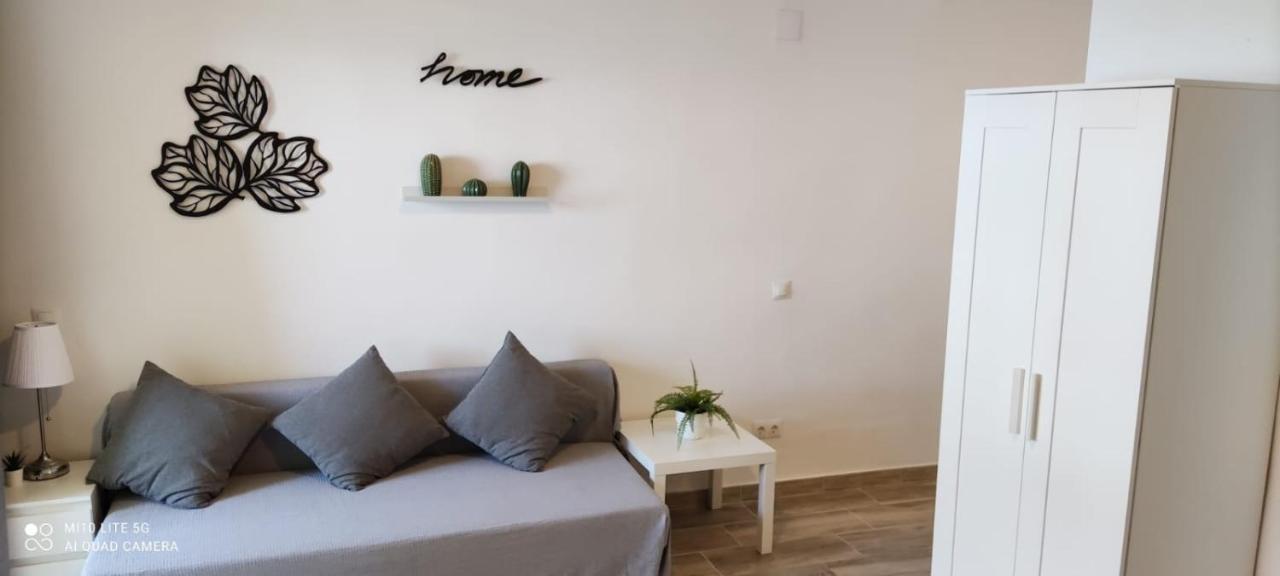 Estudio En Benalbeach, Vistas Mar, Primera Linea Playa Бенальмадена Экстерьер фото